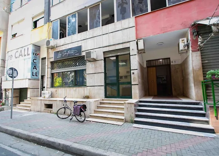Tirana Yellow Apartment