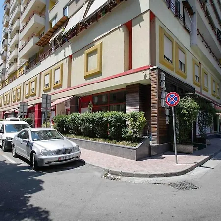 Tirana Yellow Apartment Exterior photo
